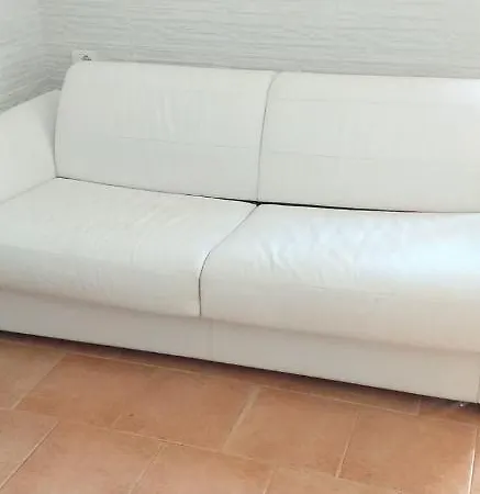 Casa Del Giunco קרלופורטה